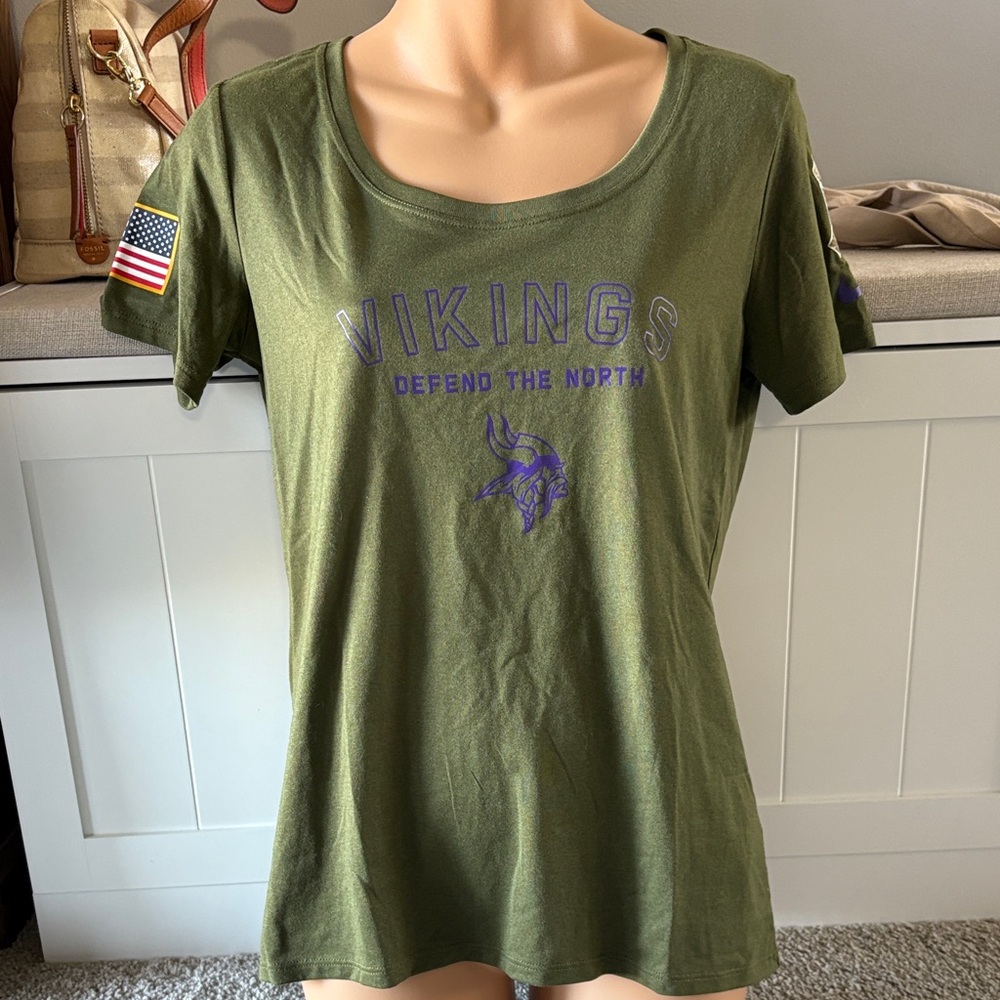 Nike Vikings tee